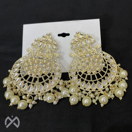 Gold-plated Chandbali Earring White Pearls