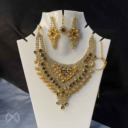 Gold Plated Imitation Pearl Floral Design Necklace Set