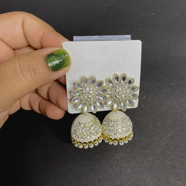 Trendy Floral Design Jhumka Earring Beads Alloy White for Women